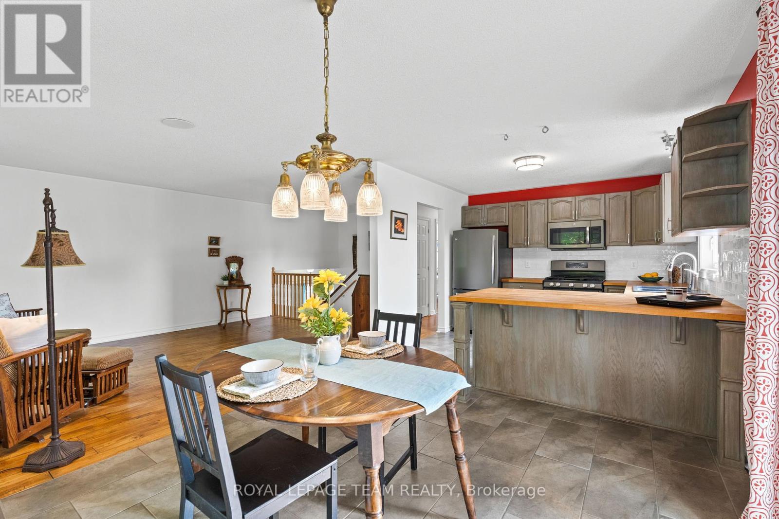 105 Campbell Street, Carleton Place, Ontario  K7C 2R8 - Photo 18 - X12207007