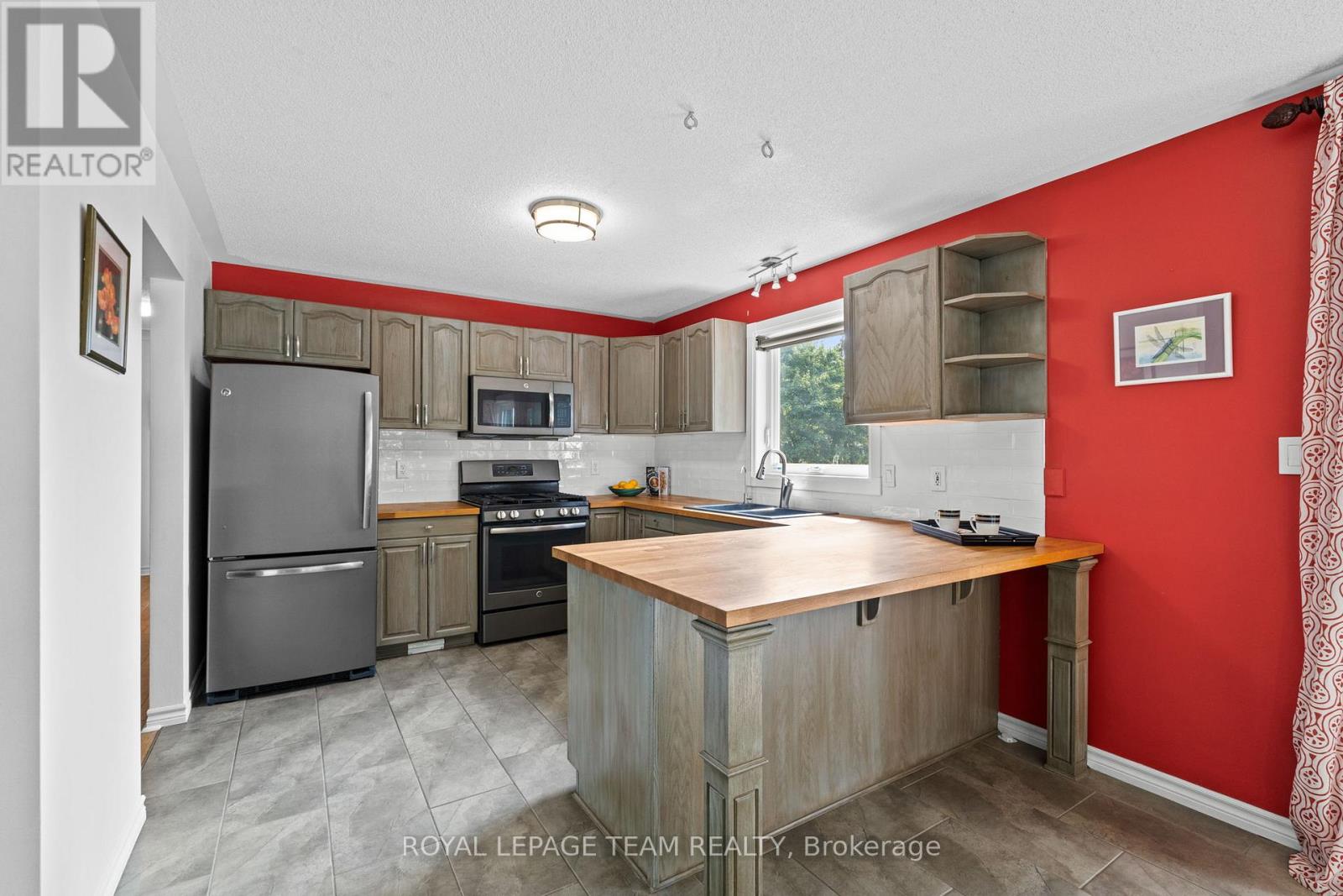 105 Campbell Street, Carleton Place, Ontario  K7C 2R8 - Photo 20 - X12207007