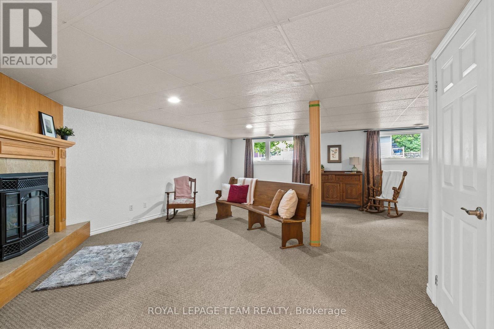 105 Campbell Street, Carleton Place, Ontario  K7C 2R8 - Photo 34 - X12207007