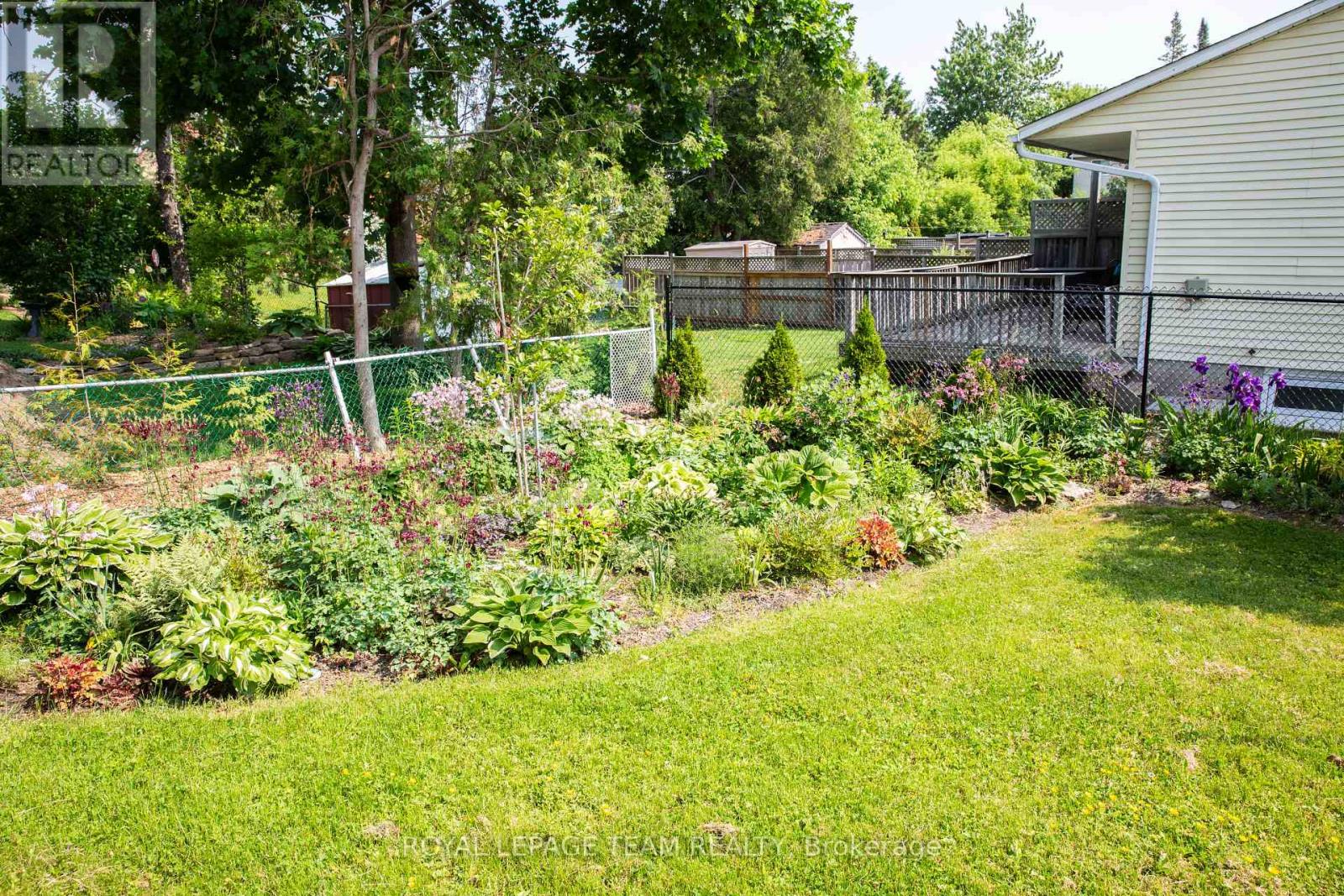 105 Campbell Street, Carleton Place, Ontario  K7C 2R8 - Photo 41 - X12207007