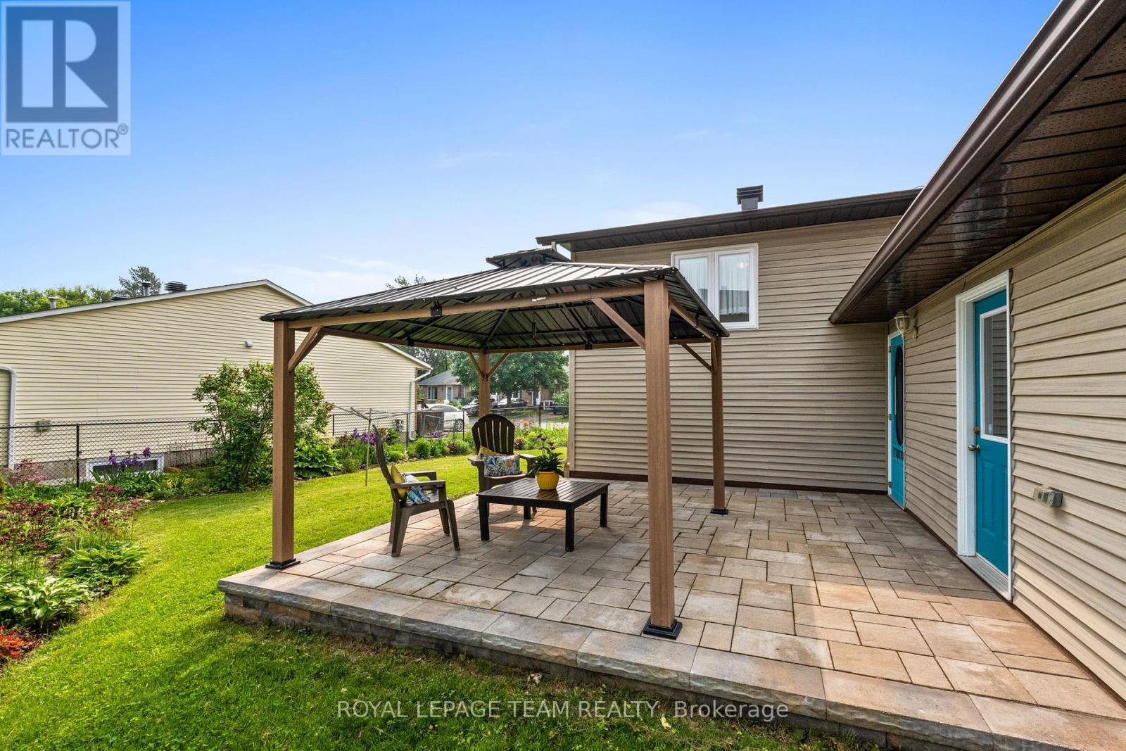 105 Campbell Street, Carleton Place, Ontario  K7C 2R8 - Photo 7 - X12207007