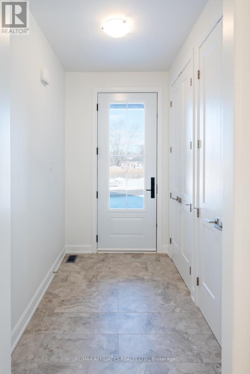 93 Rabb Street, Smiths Falls, Ontario  K7A 0L6 - Photo 2 - X12207109