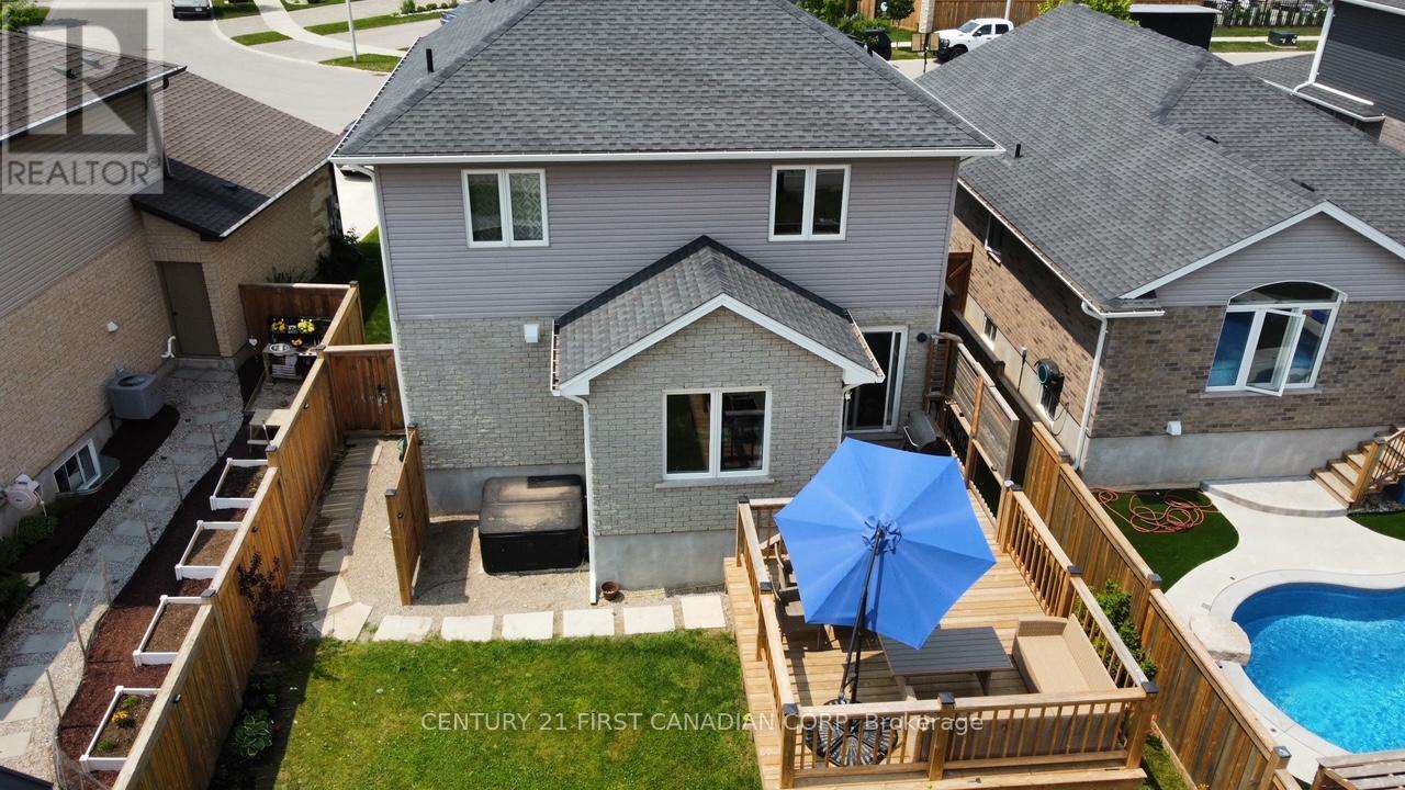 226 Emery Street, Central Elgin, Ontario  N5L 0A5 - Photo 25 - X12206932
