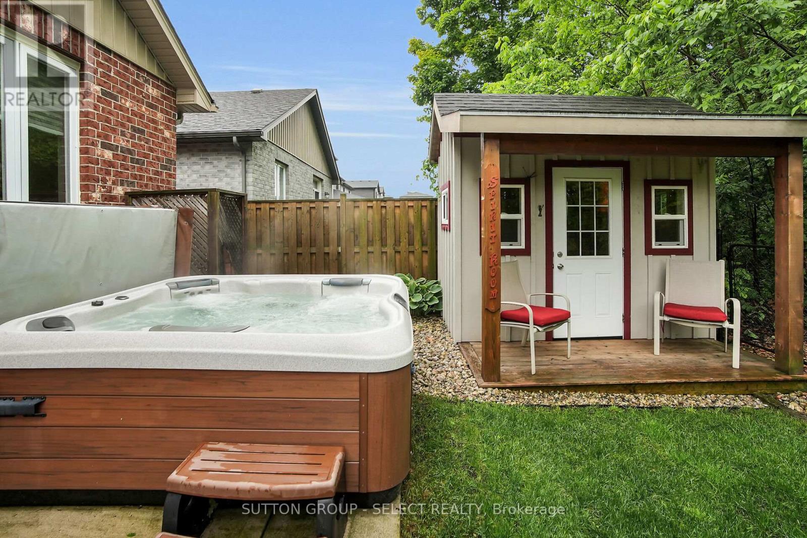 1456 Lawson Road, London North (North I), Ontario  N6G 0E2 - Photo 32 - X12206948