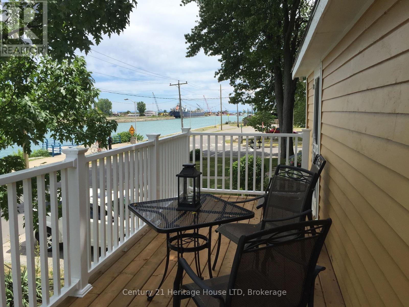 62 West Street, Port Colborne, Ontario  L3K 4C8 - Photo 11 - X12074314