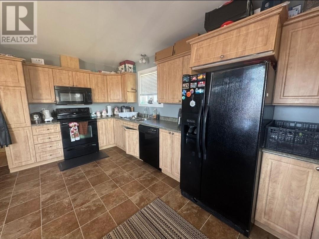 Property at 4045 Tanya Crescent image 3