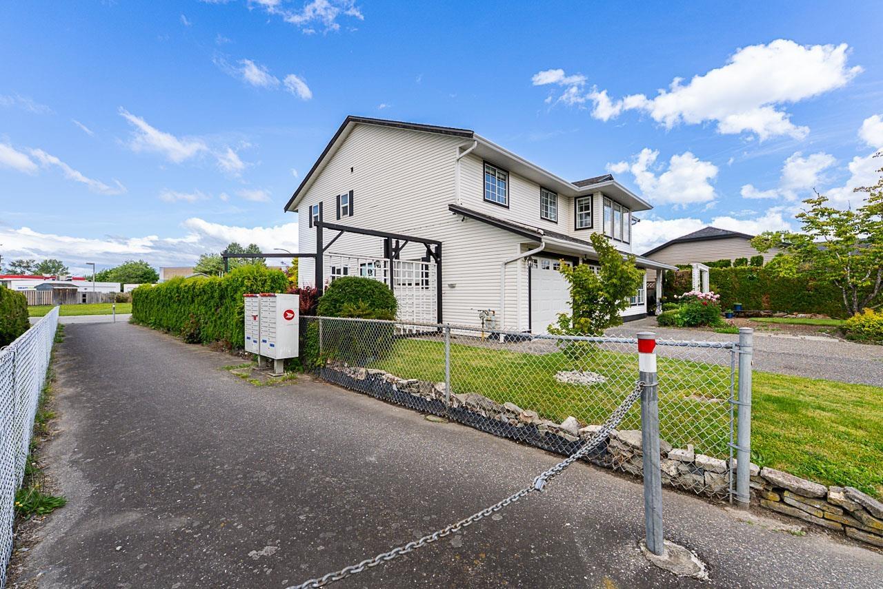 7652 Sapphire Drive, Sardis West Vedder, Chilliwack, British Columbia  V2R 3A7 - Photo 4 - R3006568