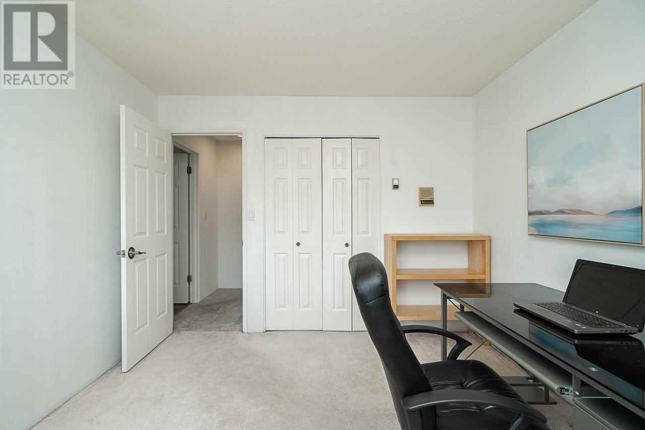 2948 Roseglen Court, Burnaby, British Columbia  V5A 3W4 - Photo 32 - R2992130