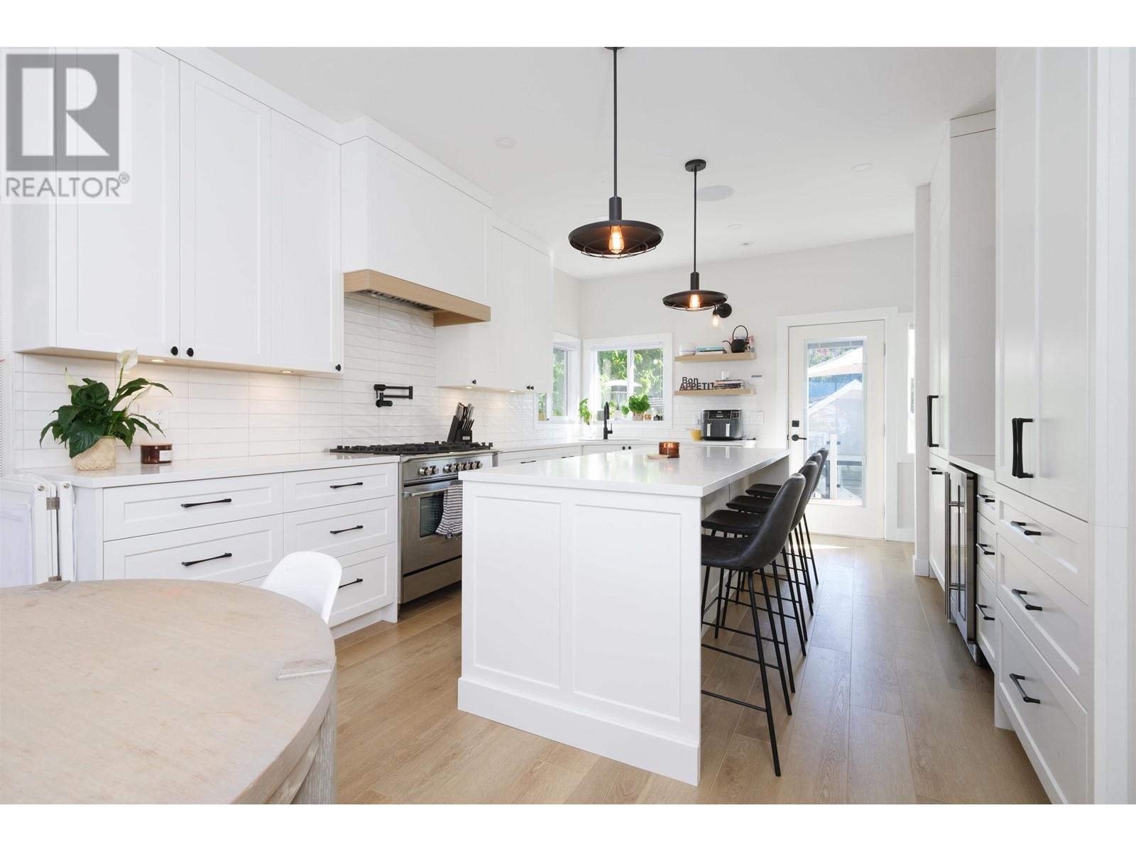 828 E 32nd Avenue, Vancouver, British Columbia  V5V 2Y8 - Photo 4 - R3009644