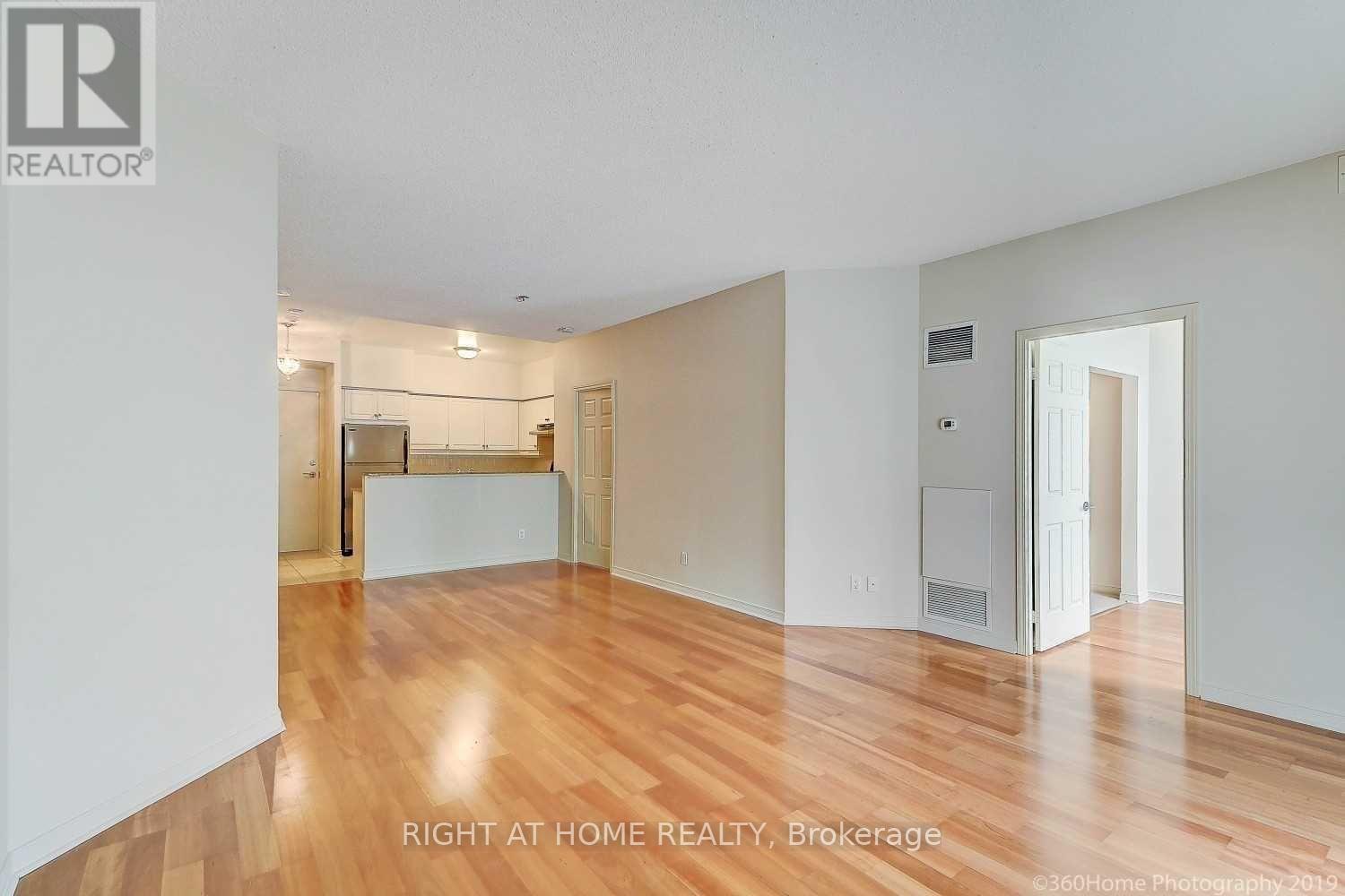 117 - 455 Rosewell Avenue, Toronto, Ontario  M4R 2H9 - Photo 1 - C12200895