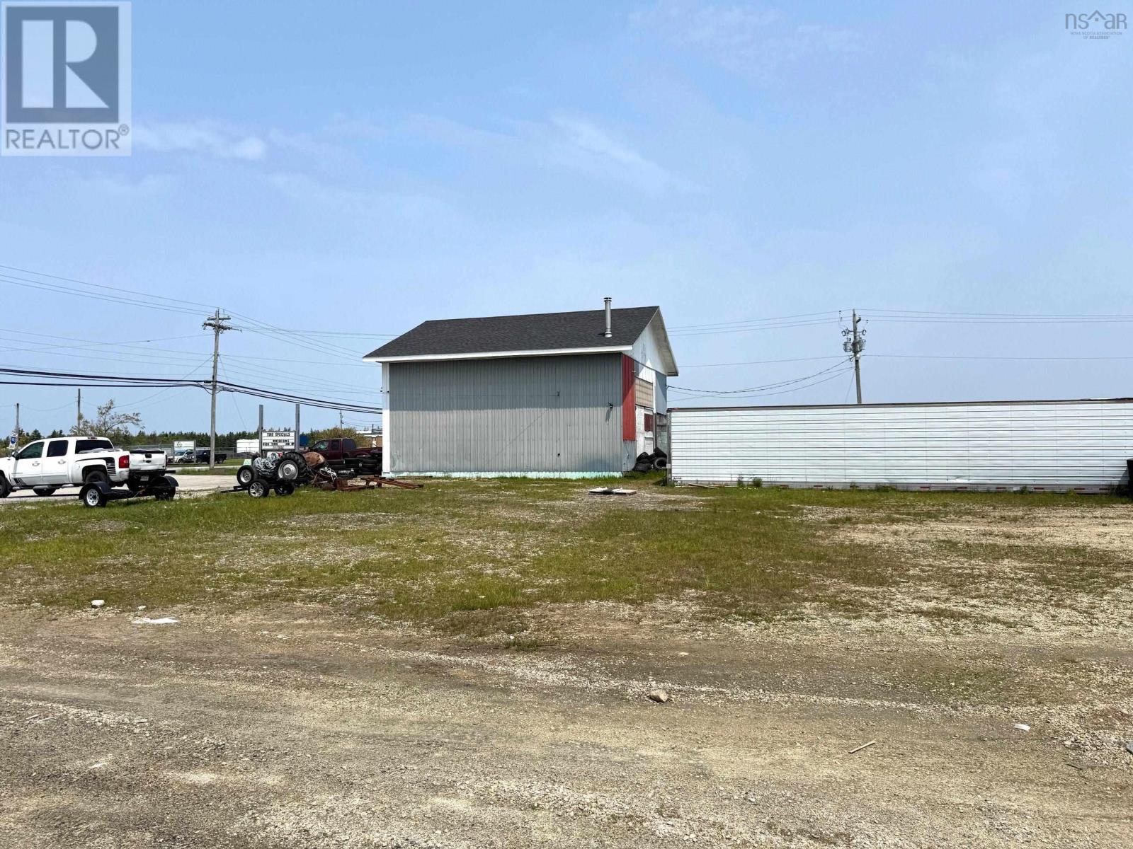 5-7 Hardscratch Road, Yarmouth, Nova Scotia  B5A 5H8 - Photo 4 - 202513965