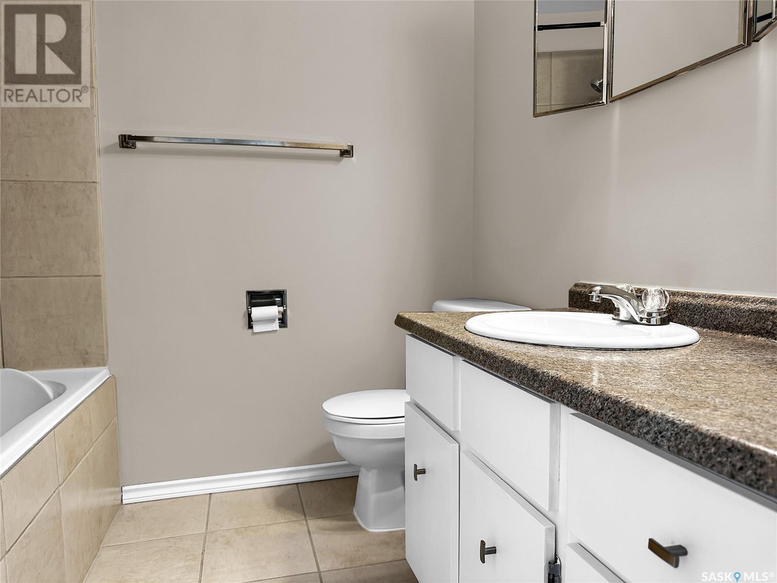 1916 A & B Foley Drive, North Battleford, Saskatchewan  S9A 3G9 - Photo 13 - SK008783