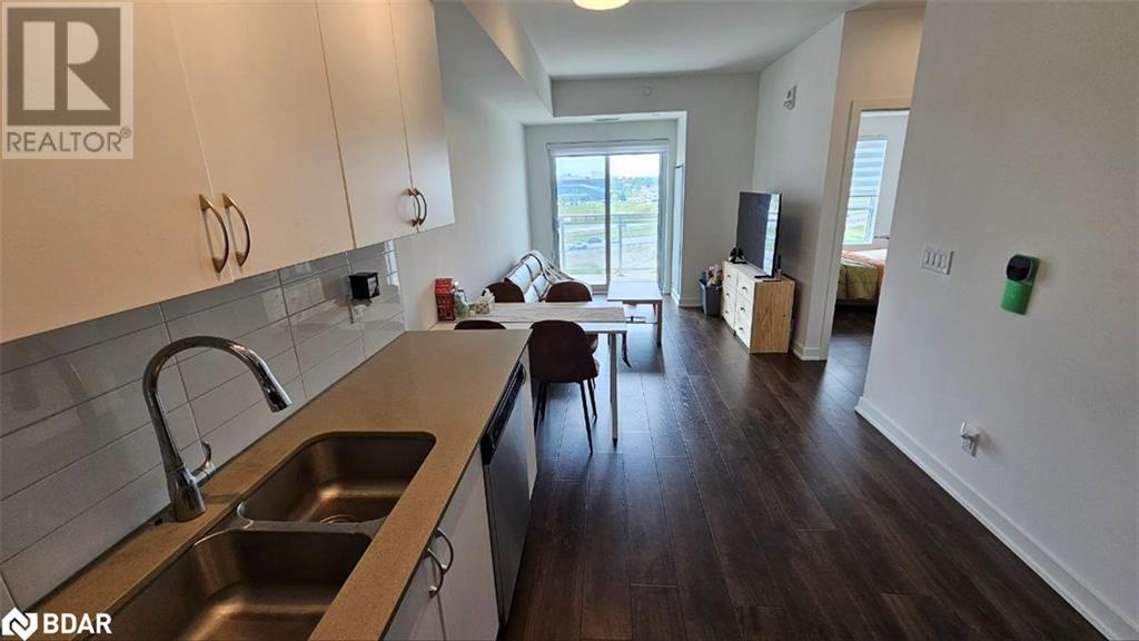 56 Lakeside Terrace Terrace Unit# 1012, Barrie, Ontario  L4M 0L4 - Photo 8 - 40738991