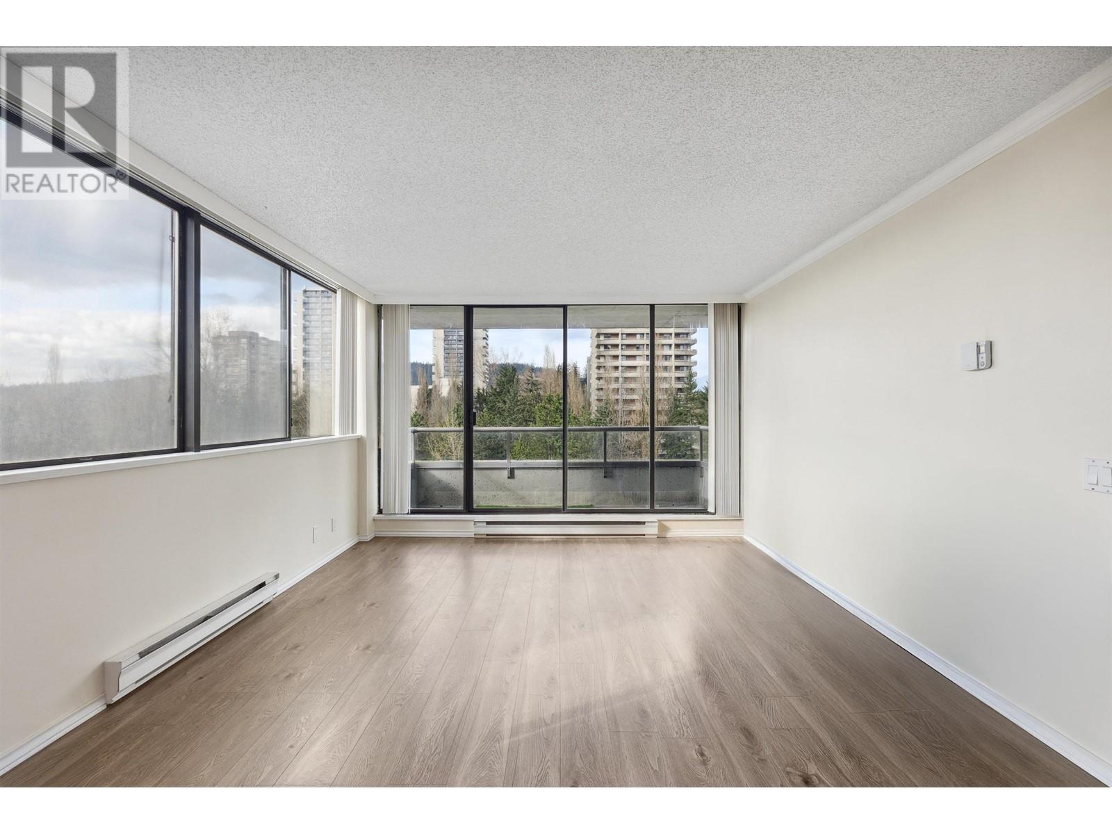 806 3970 Carrigan Court, Burnaby, British Columbia  V3N 4S5 - Photo 3 - R2986885