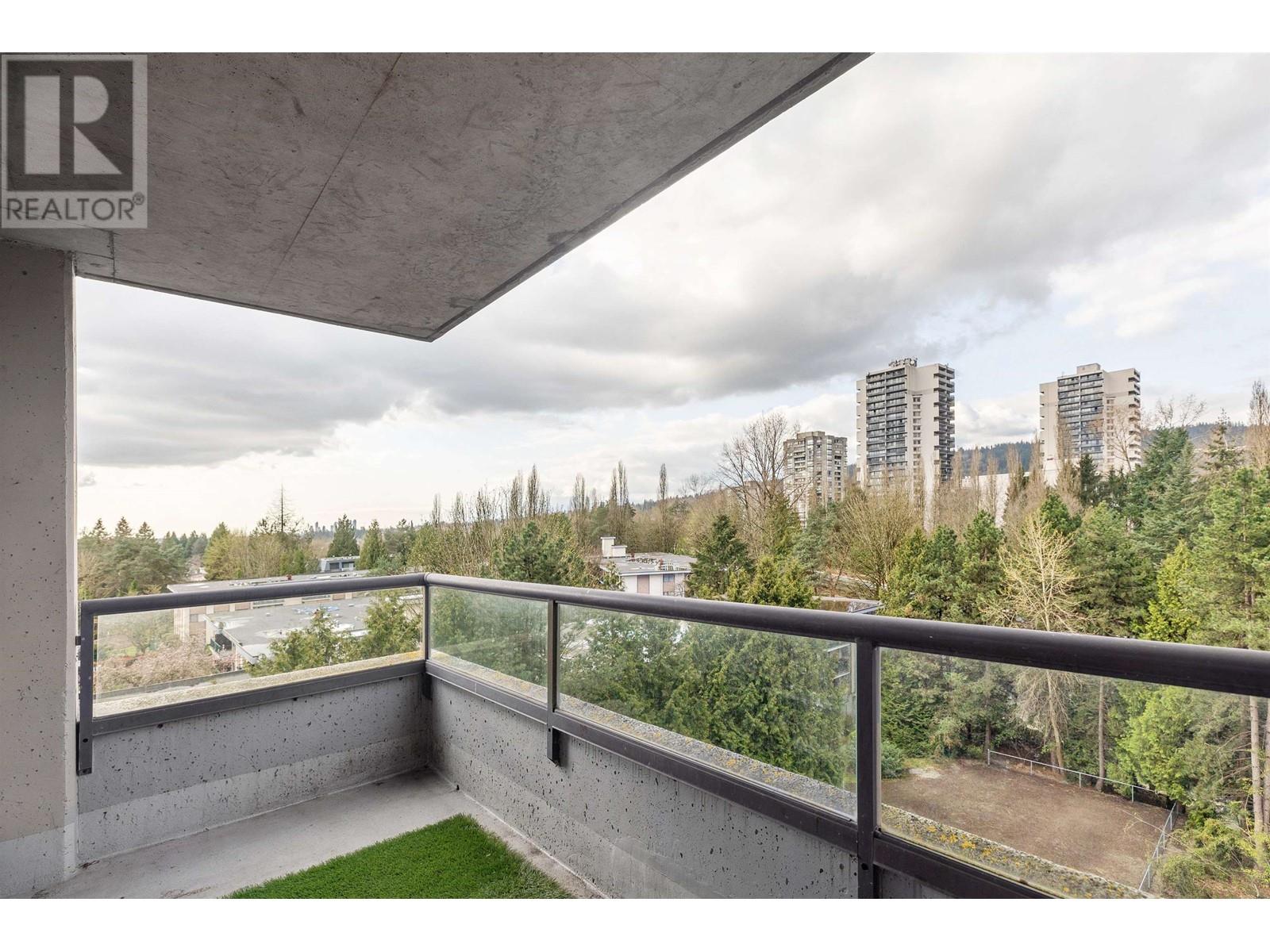 806 3970 Carrigan Court, Burnaby, British Columbia  V3N 4S5 - Photo 17 - R2986885