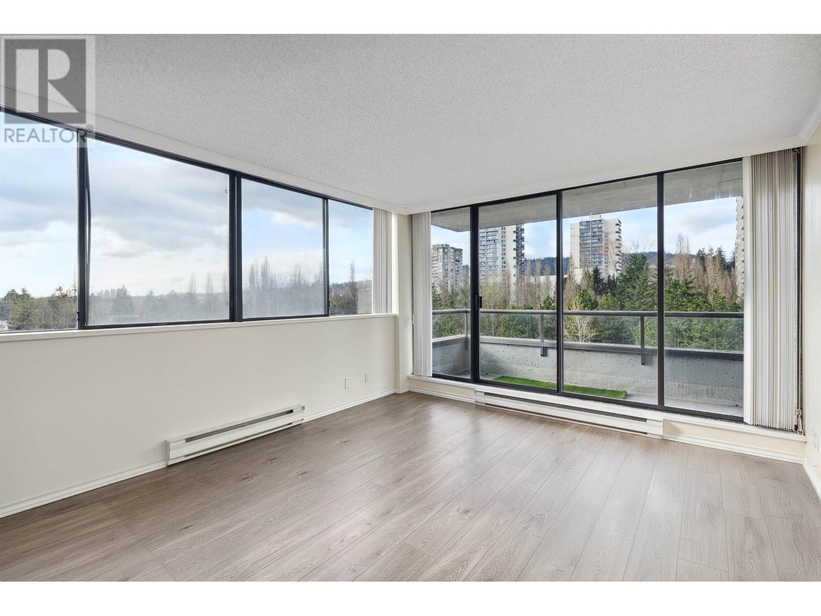 806 3970 Carrigan Court, Burnaby, British Columbia  V3N 4S5 - Photo 4 - R2986885