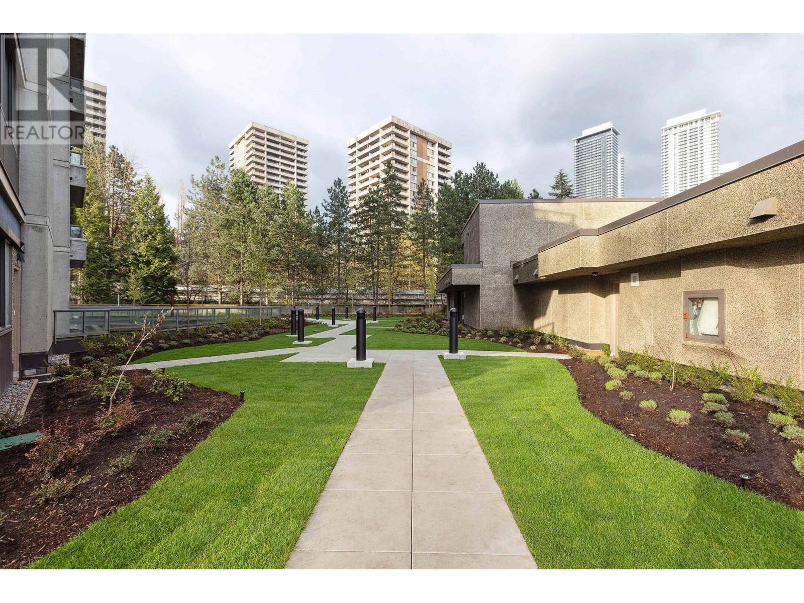 806 3970 Carrigan Court, Burnaby, British Columbia  V3N 4S5 - Photo 26 - R2986885