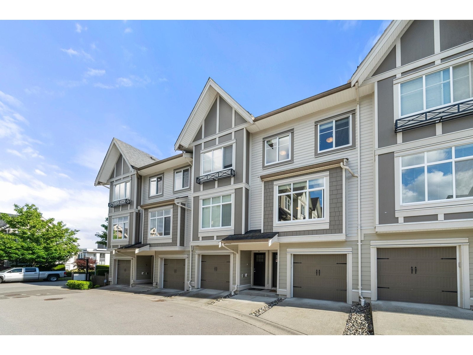 39 6591 195a Street, Surrey, British Columbia  V4N 6N5 - Photo 2 - R3012436