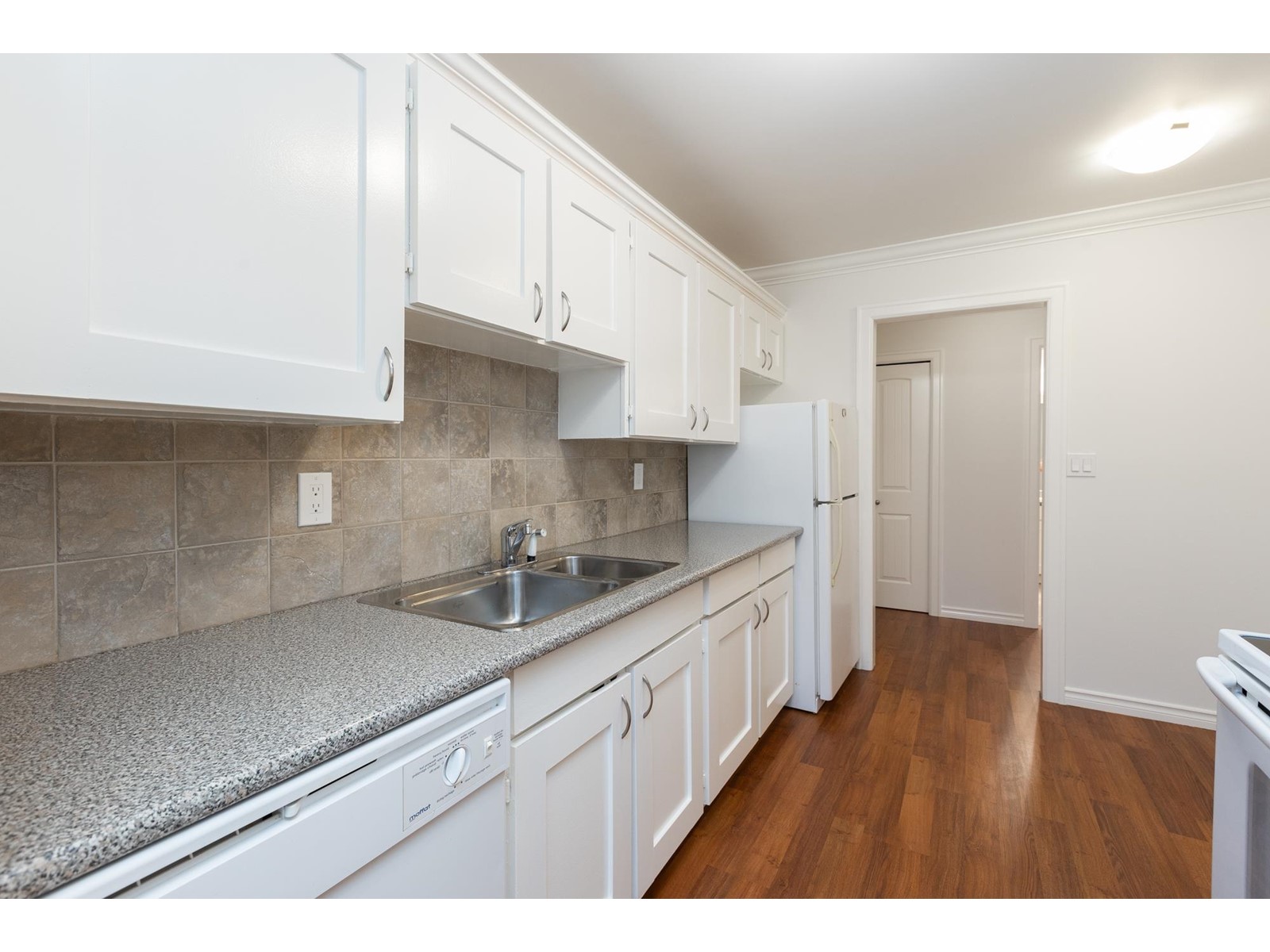 113 1740 Southmere Crescent, Surrey, British Columbia  V4A 6E4 - Photo 9 - R3012200