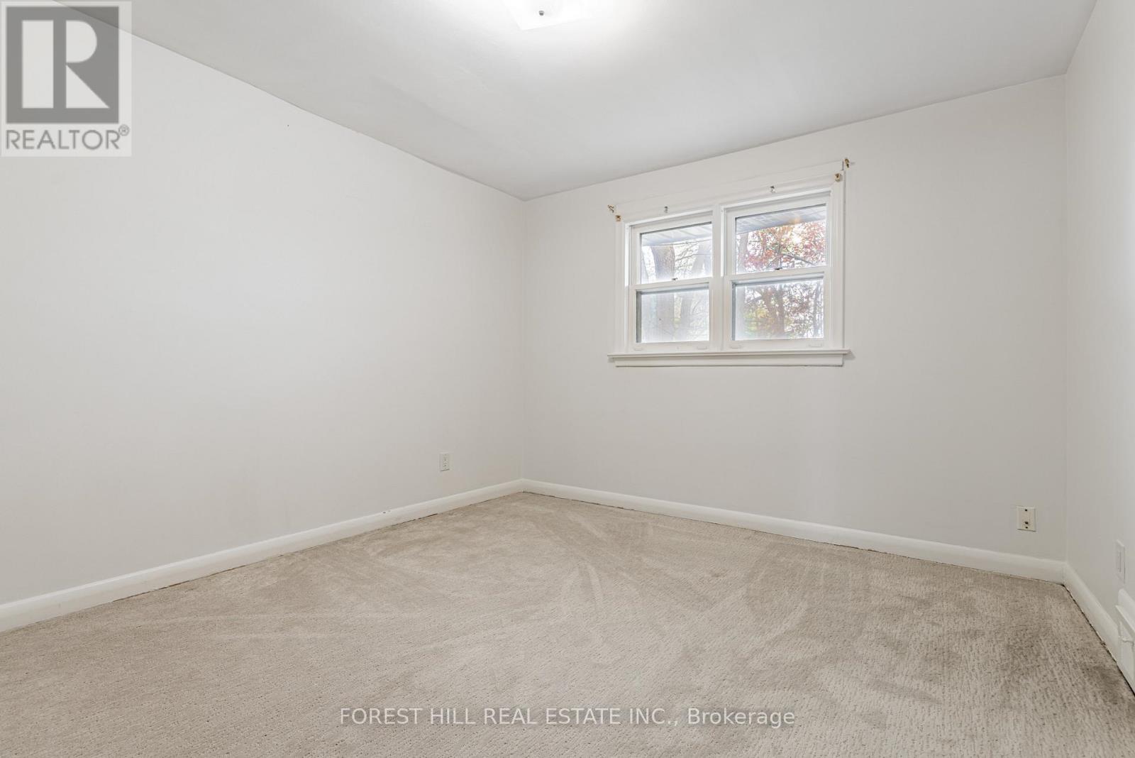 Main - 11 Greenbriar Road, Toronto, Ontario  M2K 1H4 - Photo 8 - C12207023