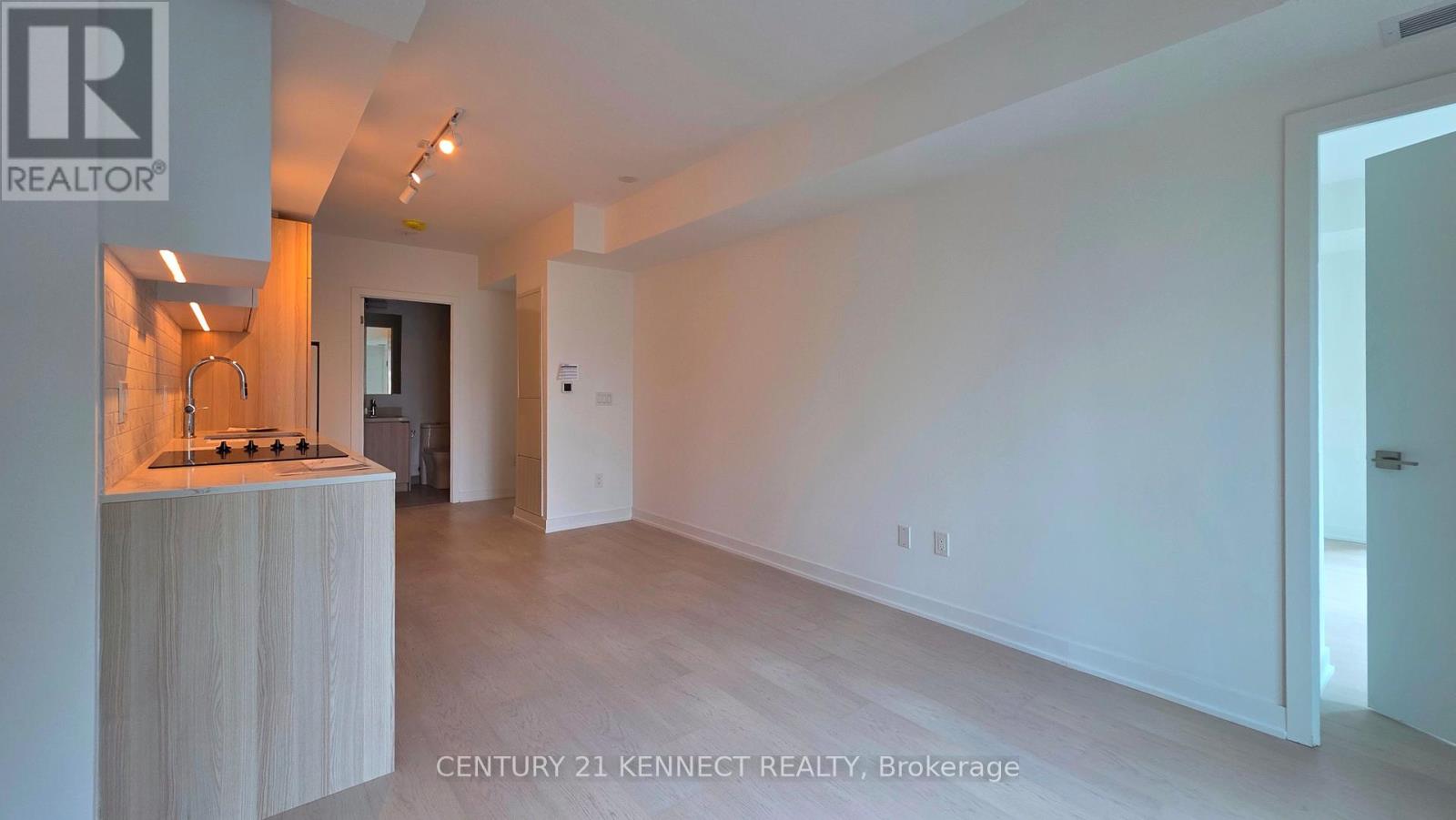 611 - 252 Church Street, Toronto, Ontario  M5B 0E6 - Photo 5 - C12207065
