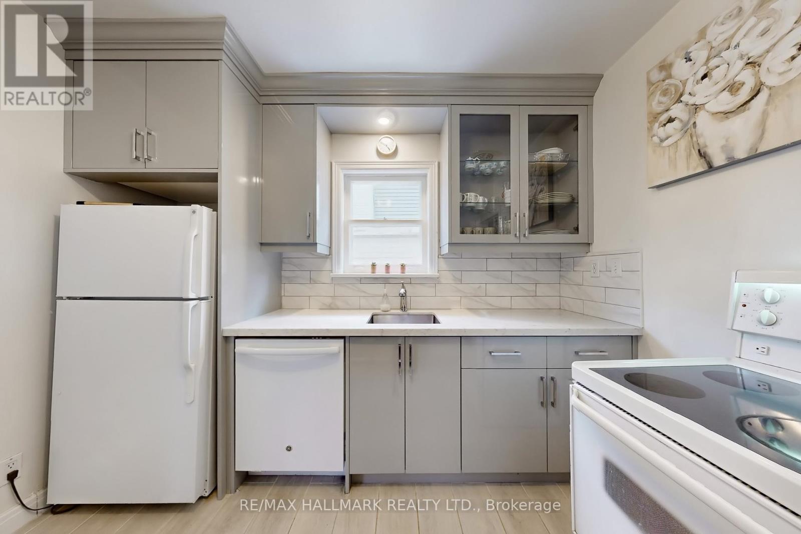 290 Laird Drive, Toronto, Ontario  M4G 3X5 - Photo 12 - C12207079