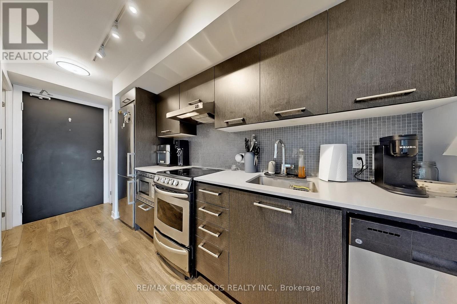 1005 - 87 Peter Street, Toronto, Ontario  M5V 0P1 - Photo 12 - C12207092