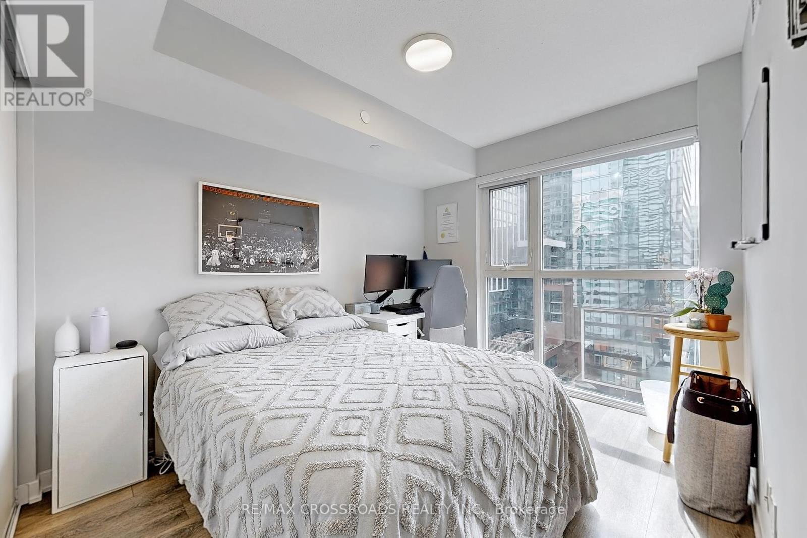 1005 - 87 Peter Street, Toronto, Ontario  M5V 0P1 - Photo 13 - C12207092