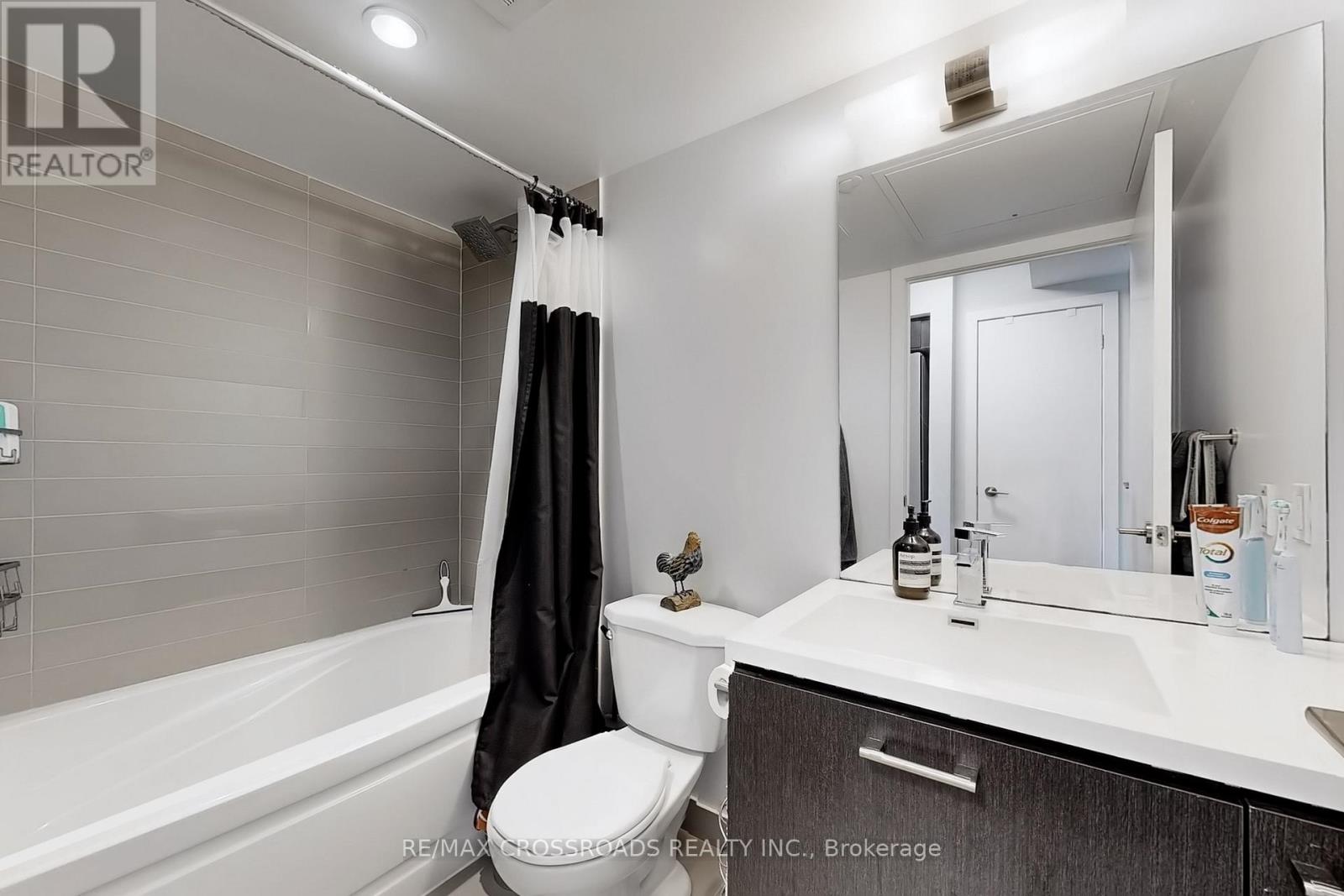1005 - 87 Peter Street, Toronto, Ontario  M5V 0P1 - Photo 16 - C12207092
