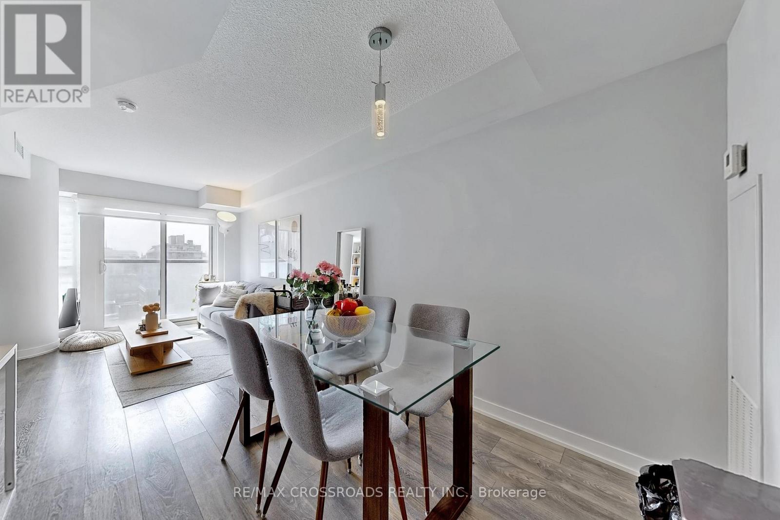 1005 - 87 Peter Street, Toronto, Ontario  M5V 0P1 - Photo 9 - C12207092