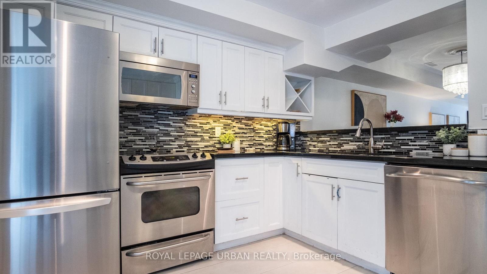 54 Arundel Avenue, Toronto, Ontario  M4K 3A4 - Photo 14 - E12206992