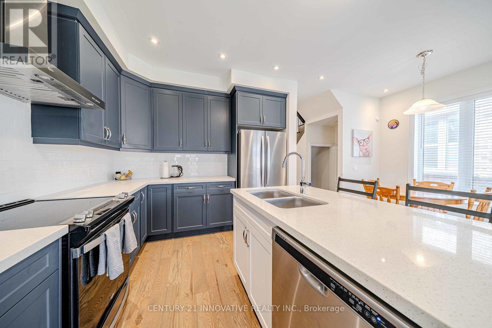 110 Dorian Drive, Whitby, Ontario  L1P 0C8 - Photo 5 - E12207027