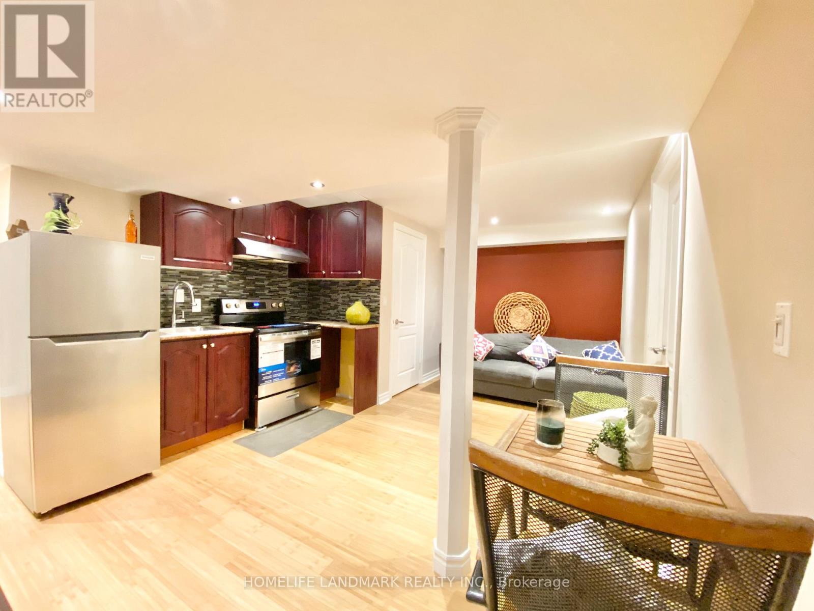 36 Chatterson Street, Whitby, Ontario  L1R 0B3 - Photo 3 - E12207032