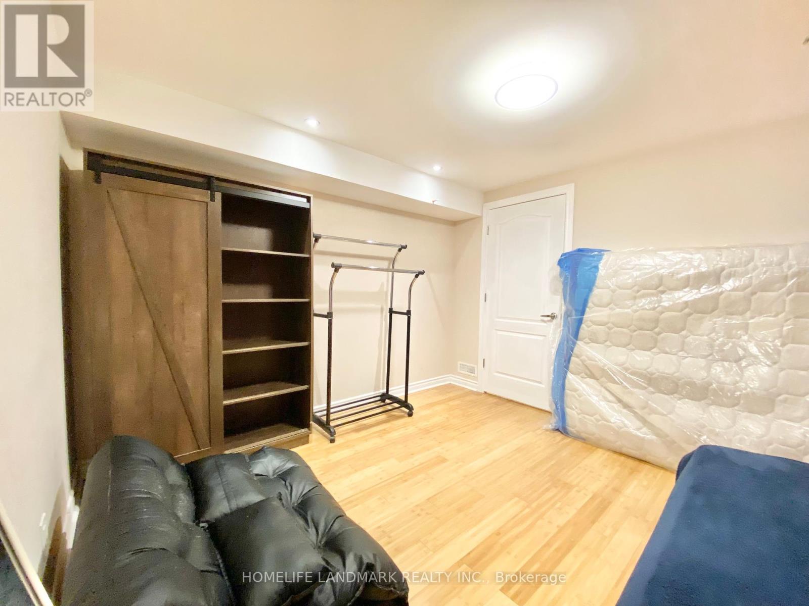 36 Chatterson Street, Whitby, Ontario  L1R 0B3 - Photo 7 - E12207032