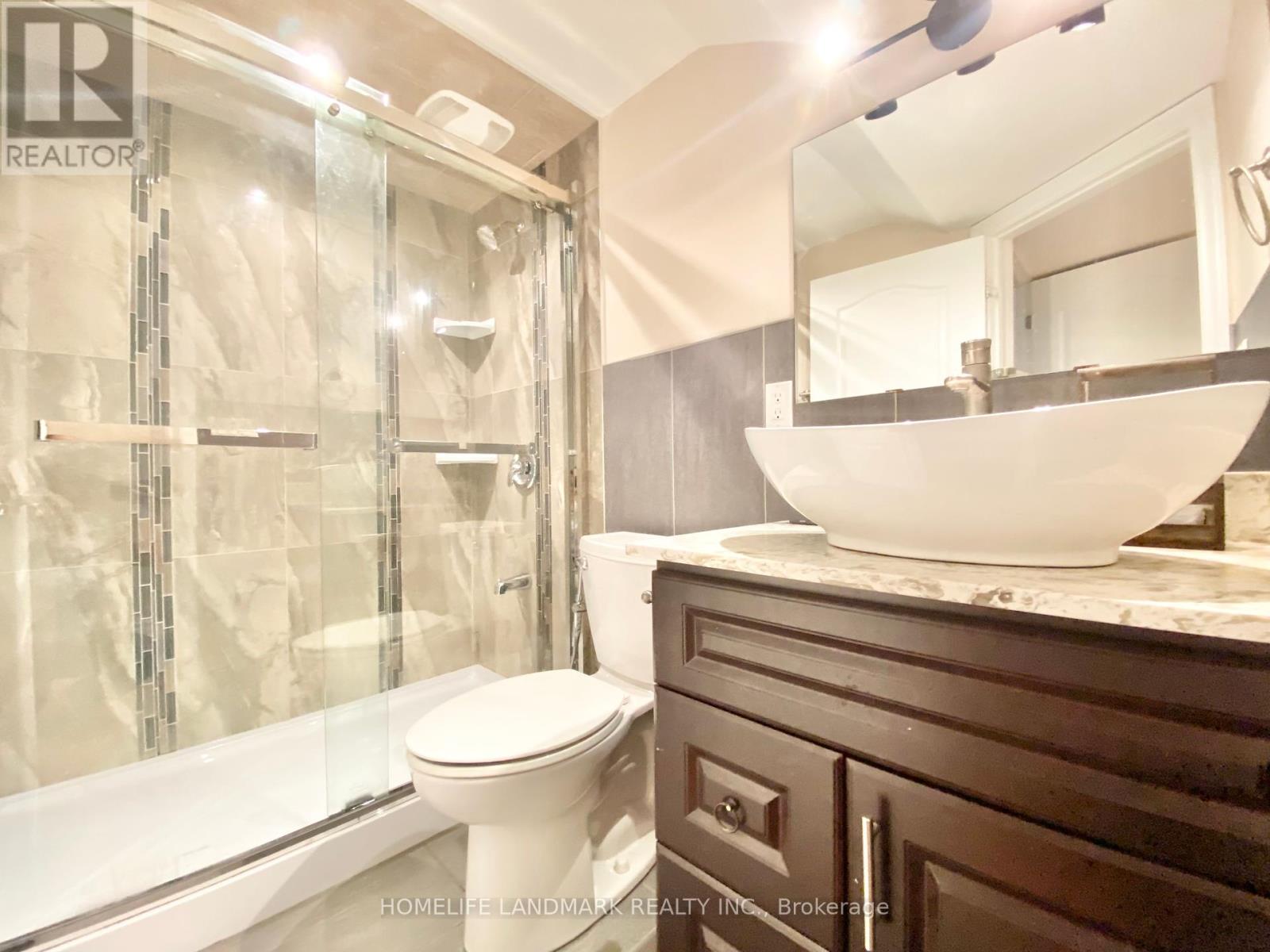 36 Chatterson Street, Whitby, Ontario  L1R 0B3 - Photo 9 - E12207032