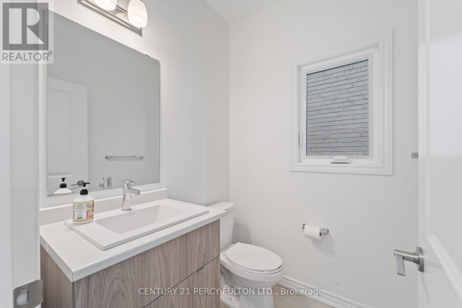 41 Bridgeland Drive, Whitby, Ontario  L1P 0R2 - Photo 8 - E12207048