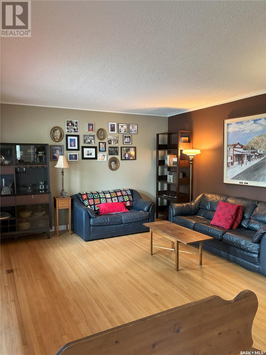 3206 Portnall Avenue, Regina, Saskatchewan  S4S 1A5 - Photo 6 - SK008695