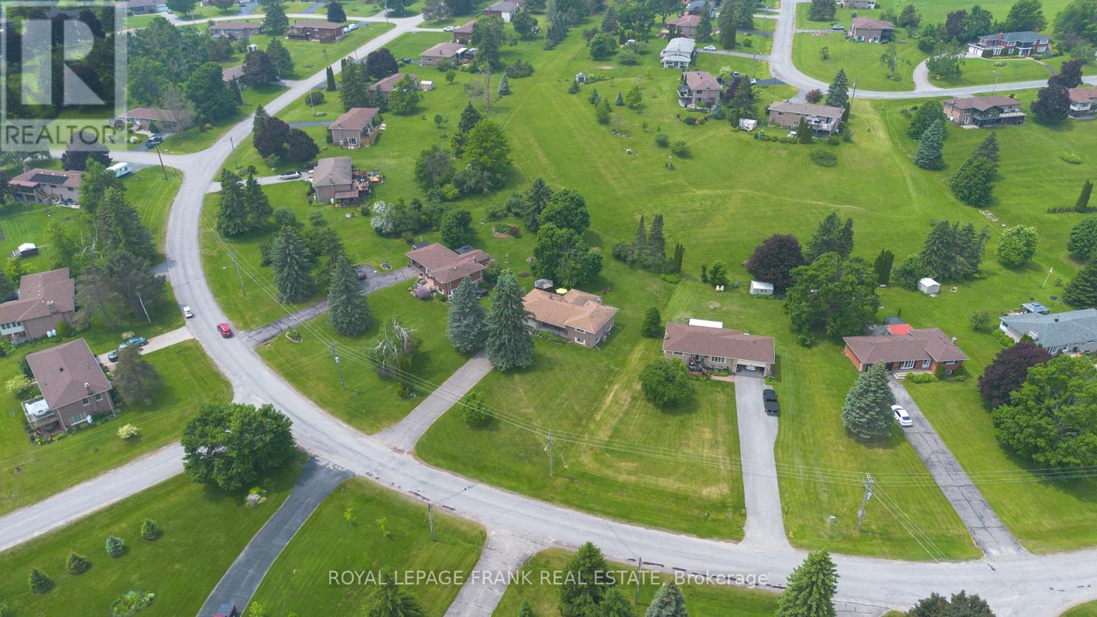 383 Old Surrey Lane, Kawartha Lakes, Ontario  K0M 1A0 - Photo 4 - X12207174