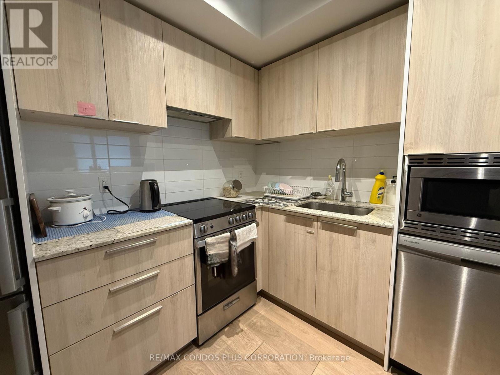 3512 - 501 Yonge Street, Toronto, Ontario  M4Y 1Y4 - Photo 1 - C12023112