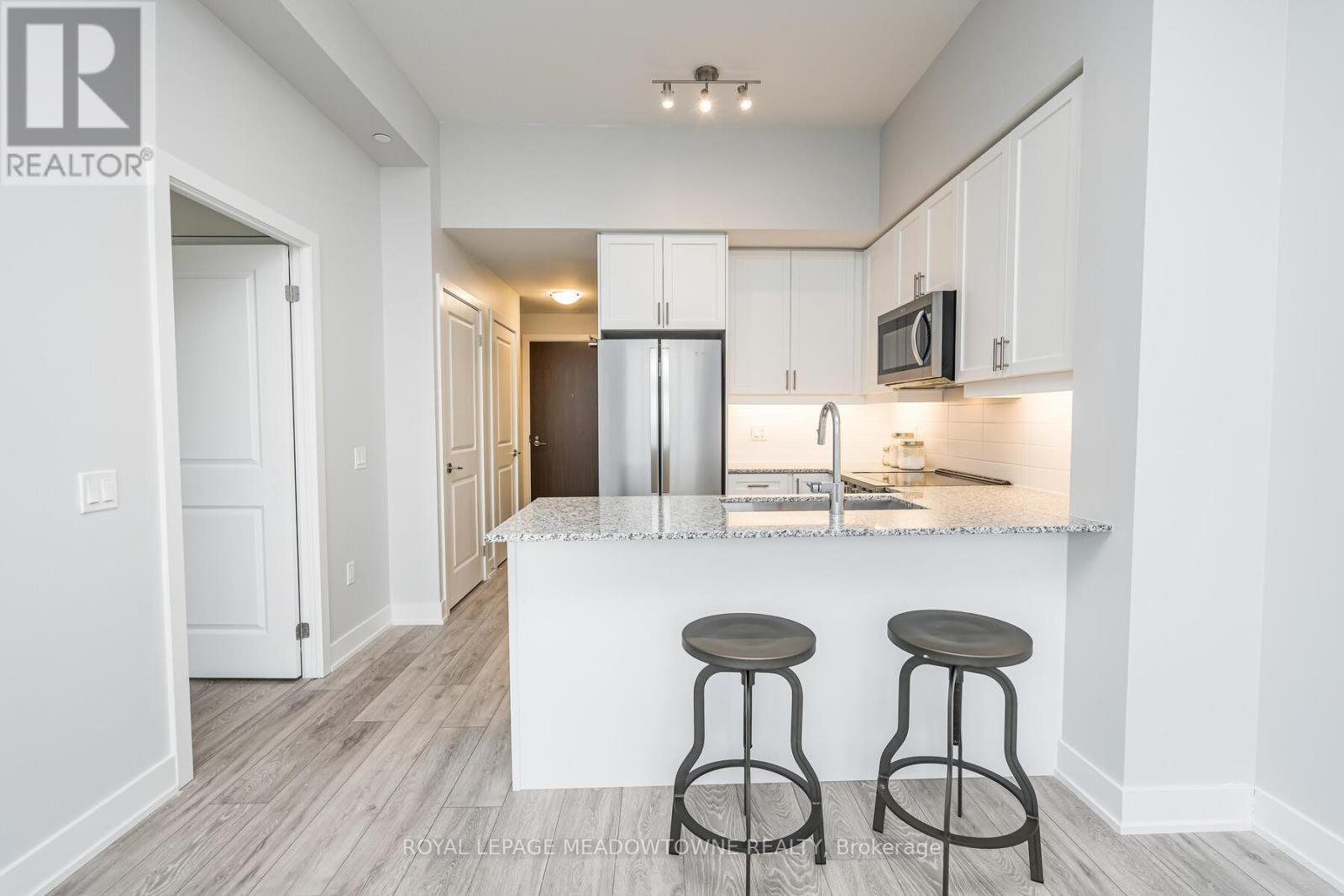 617 - 1050 MAIN STREET E, Milton, Ontario