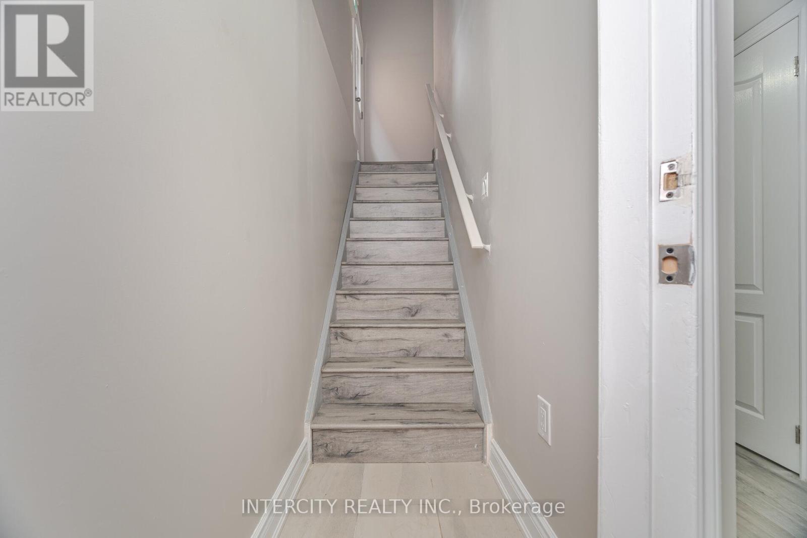 26 Fordham Road, Brampton, Ontario  L6Y 6J6 - Photo 34 - W12161789