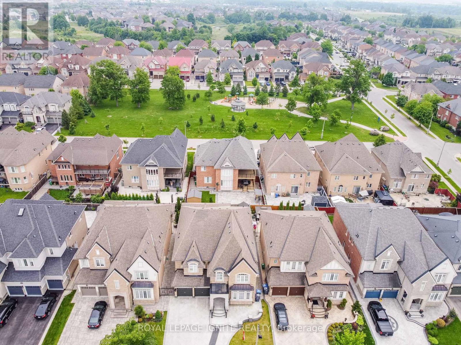 8 Scotchmere Crescent, Brampton, Ontario  L6P 3A7 - Photo 41 - W12204698