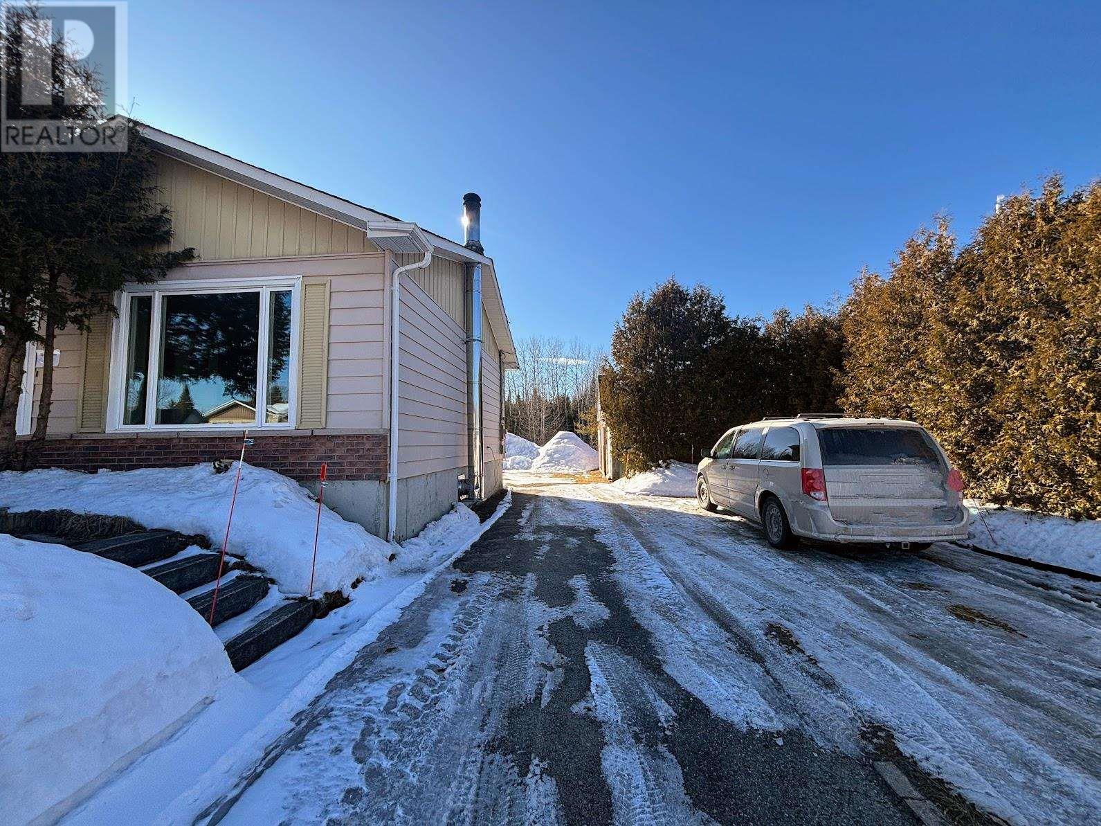 58 Matachewan Rd, Manitouwadge, Ontario  P0T 2C0 - Photo 39 - TB250567