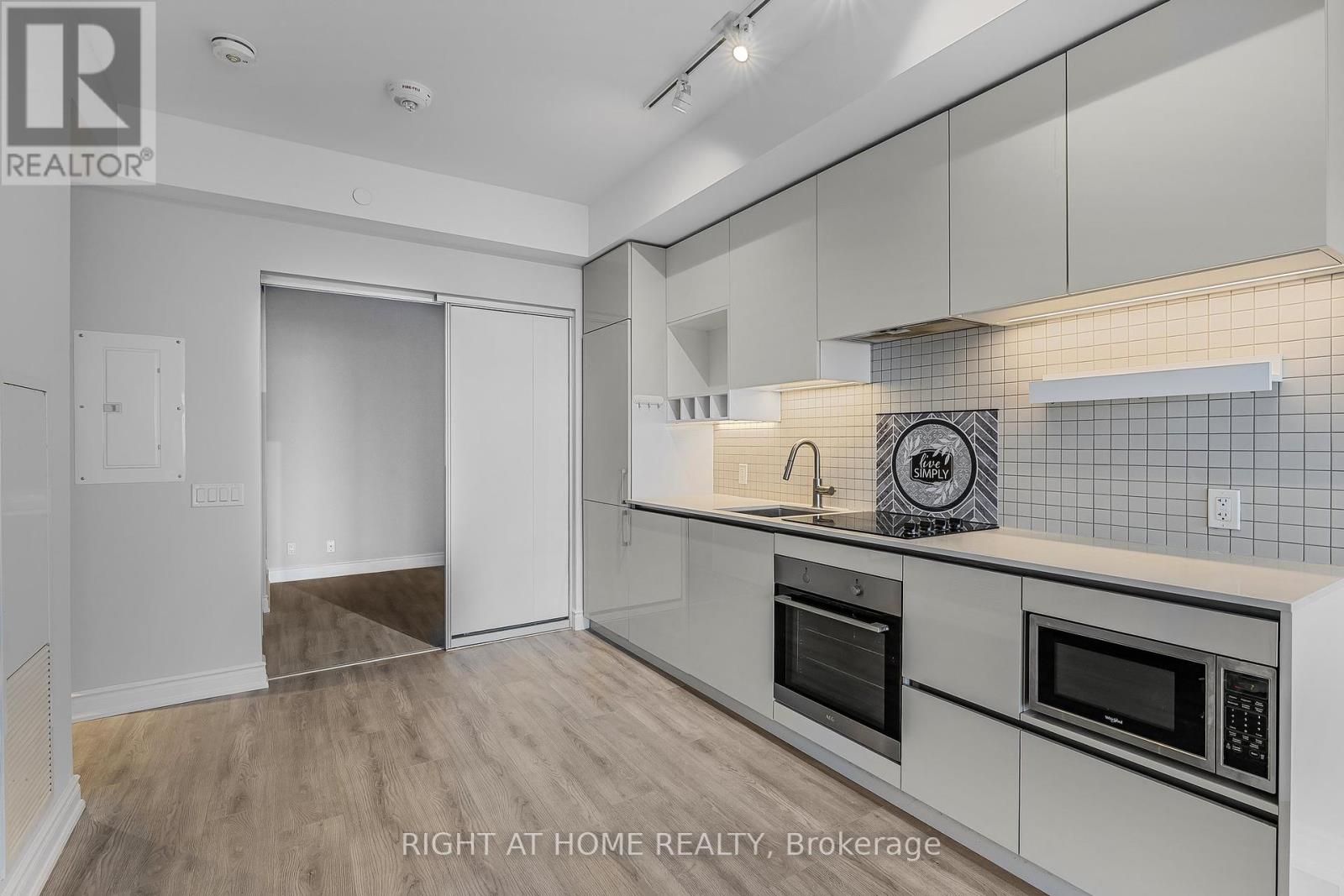 3108 - 5 Buttermill Avenue, Vaughan, Ontario  L4K 0J5 - Photo 6 - N12206993