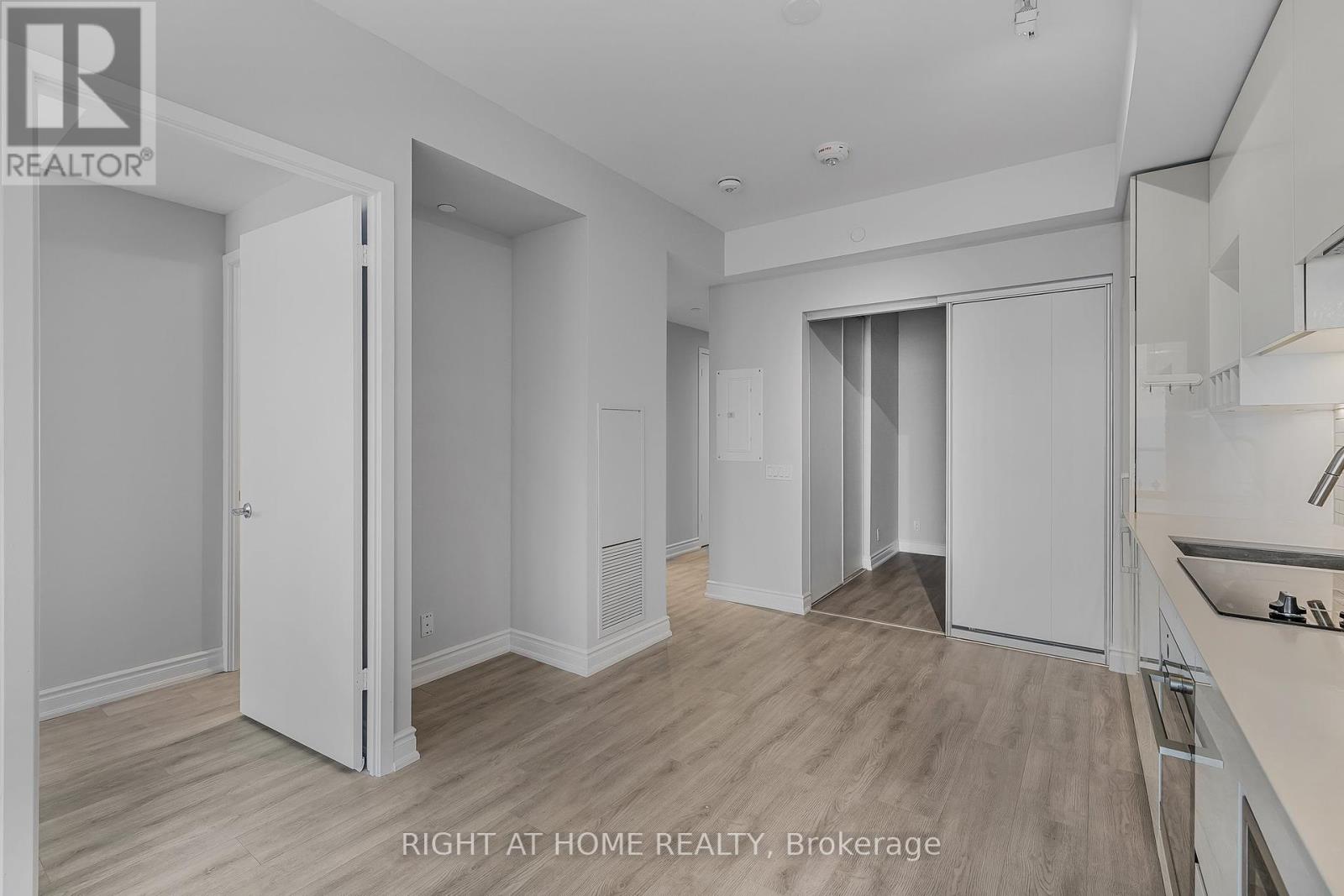 3108 - 5 Buttermill Avenue, Vaughan, Ontario  L4K 0J5 - Photo 7 - N12206993