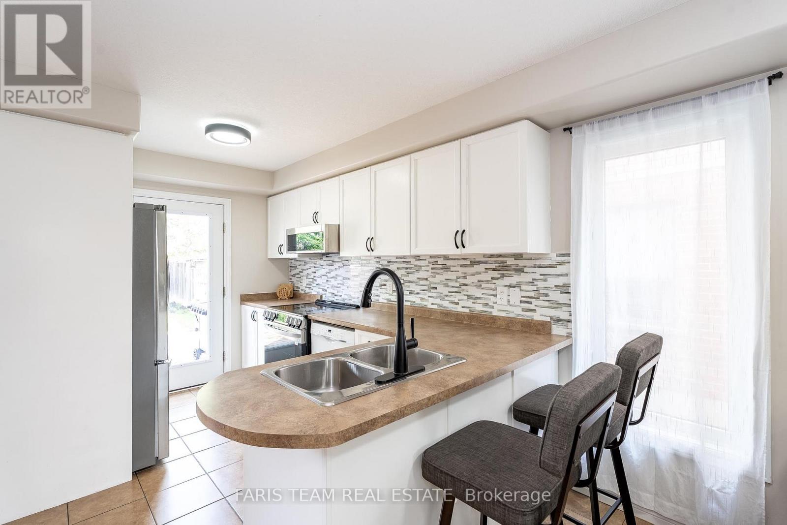 34 Quigley Street, Essa (Angus), Ontario  L0M 1B5 - Photo 3 - N12206994