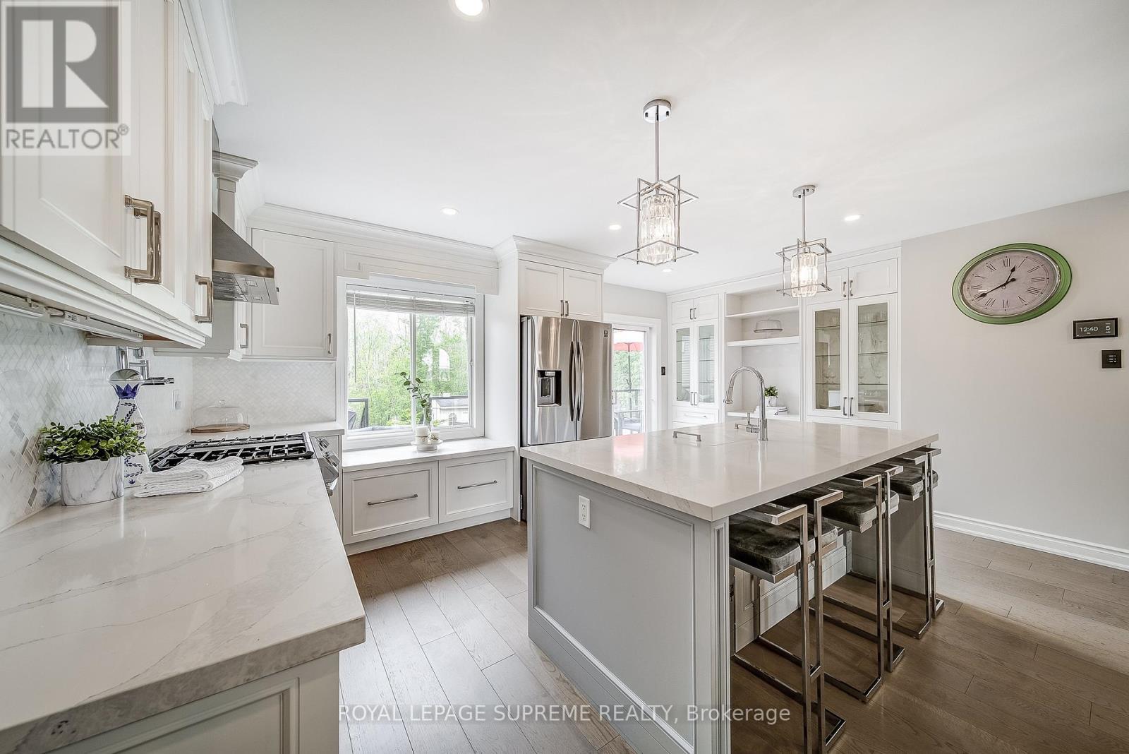 2608 Leonard Street, Innisfil, Ontario  L9S 3T9 - Photo 8 - N12206997