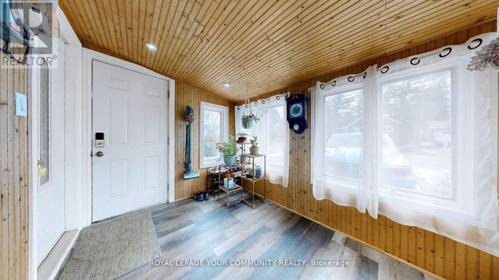 8 Hardwood Drive, Georgina, Ontario  L0E 1L0 - Photo 21 - N12207024