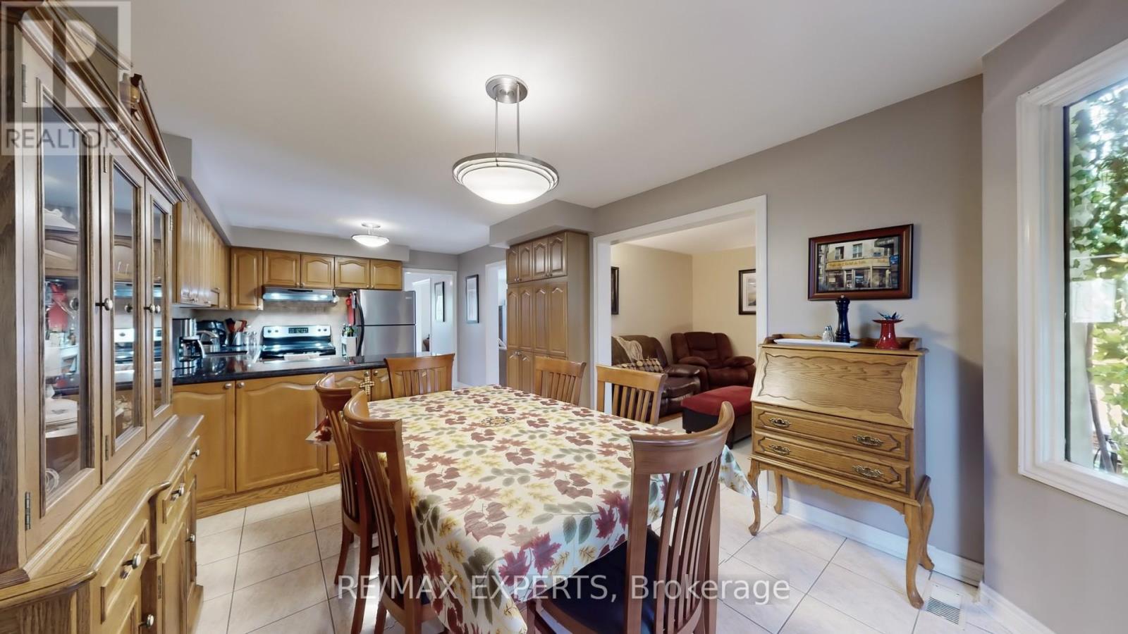 189 Castlepoint Drive E, Vaughan (Elder Mills), Ontario  L4H 1G5 - Photo 15 - N12207071