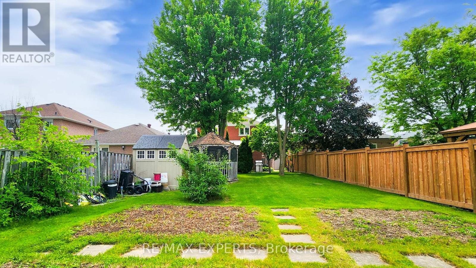 189 Castlepoint Drive E, Vaughan, Ontario  L4H 1G5 - Photo 42 - N12207071